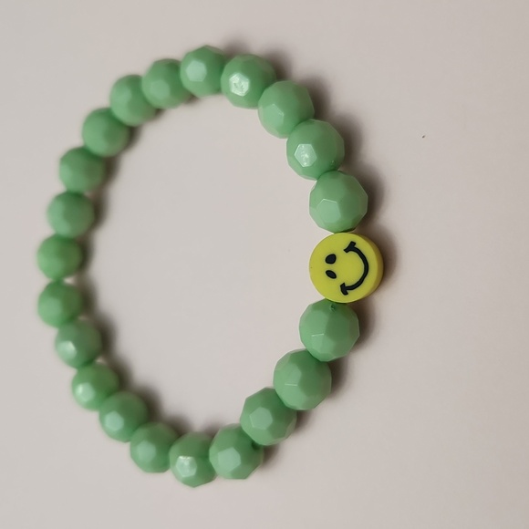#11 Green Face Beaded Bracelet 7inches - Picture 4 of 4